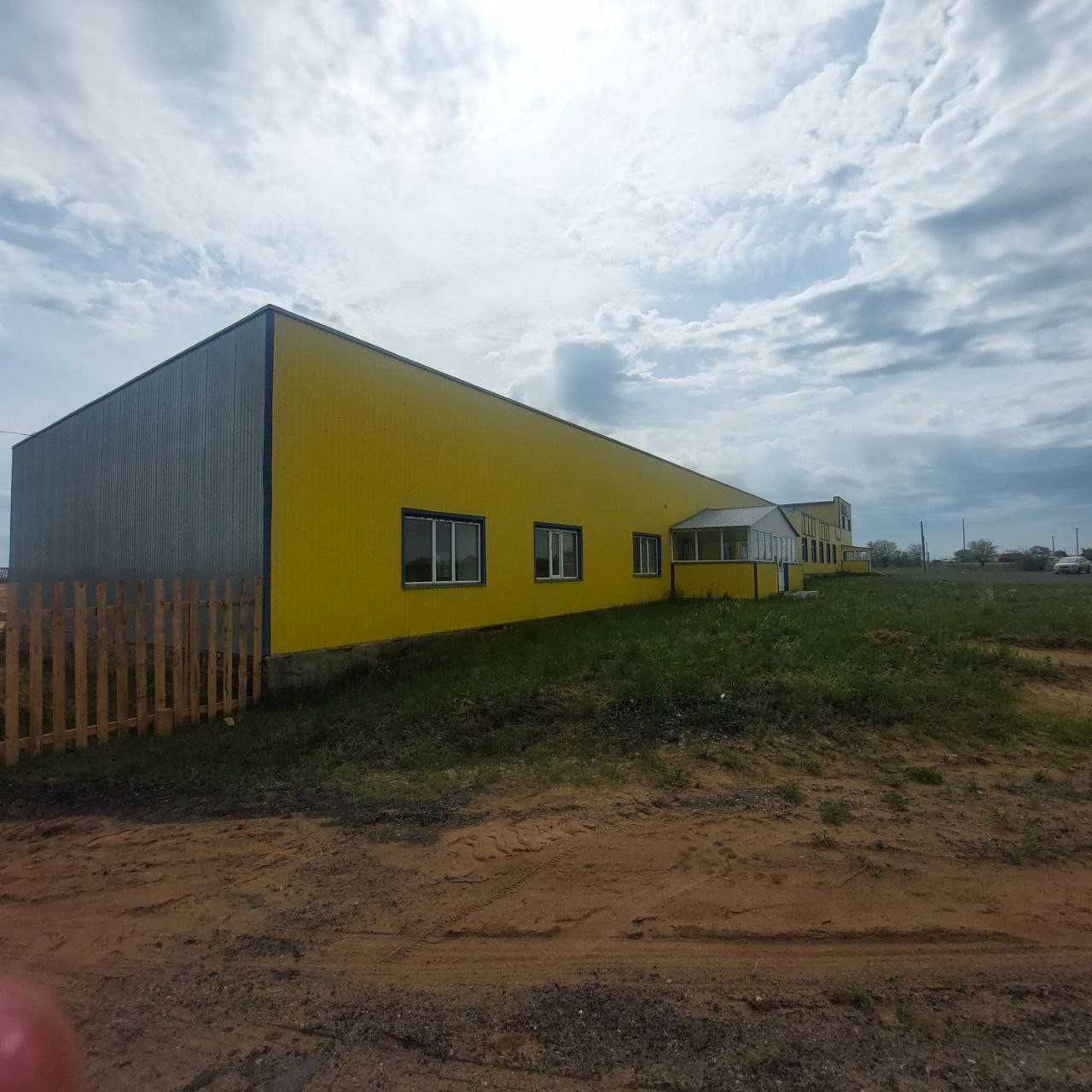 Продам торговый дом Аман Сити