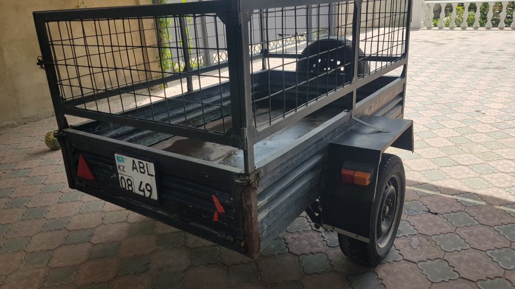 Срочно...Продаётся легковой прицеп