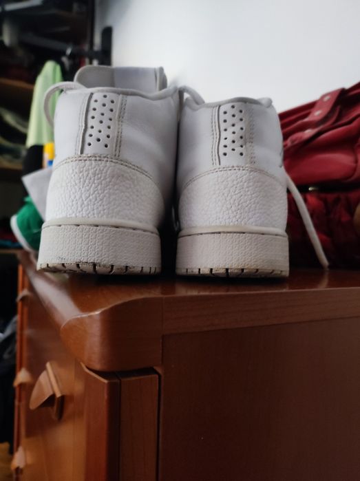 Adidași Nike Jordan