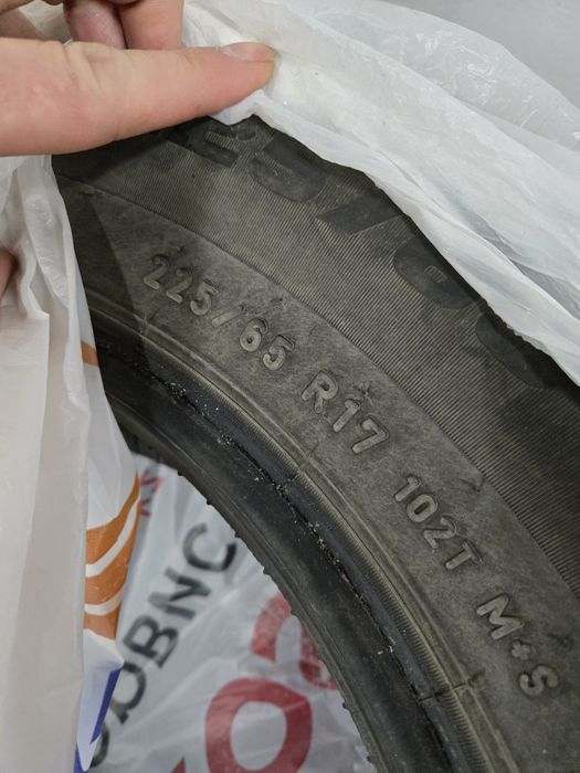 225/65/ 17 зимние шины в хорошем состоянии в наличии