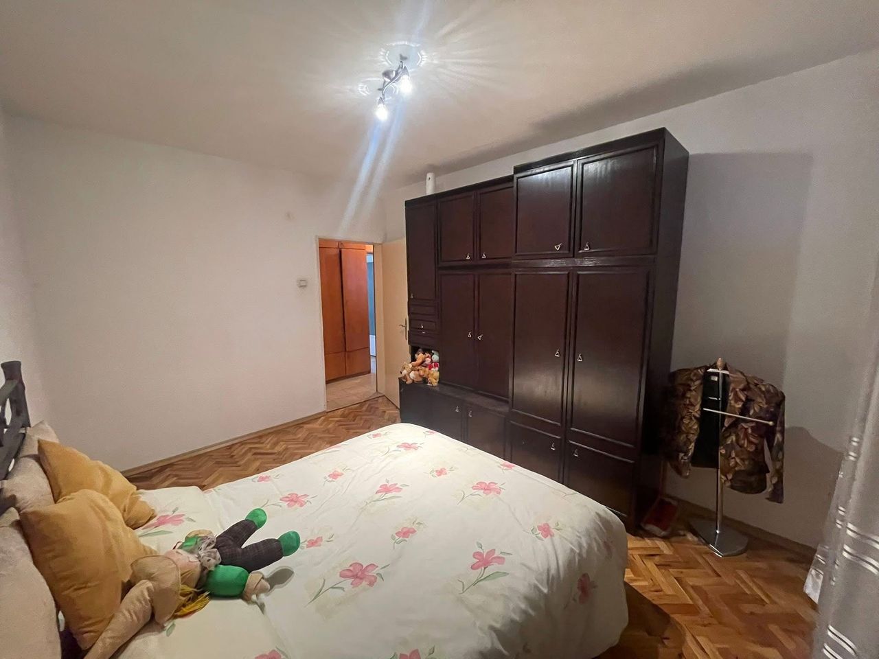 Продава се Двустаен апартамент в Плевен, 9-ти квартал - 71 кв.м за 1367 €/кв.м - Снимка #5