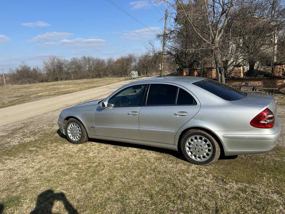 Мерцедес 2.2 Е класа 159 к.с