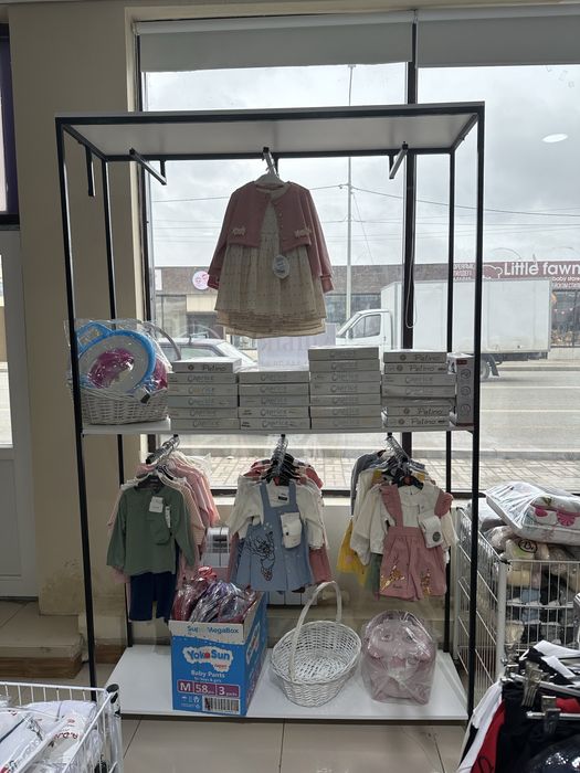 Торговый стеллаж/ Стойка для одежды