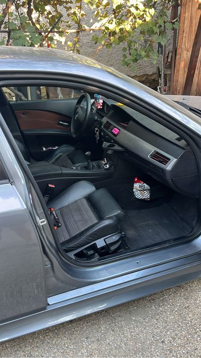 BMW e 60 525d manual 2005