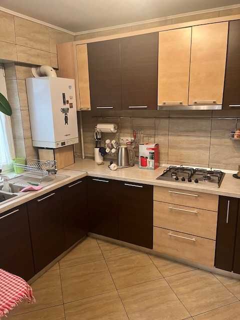 Apartament cu 3 camere in Tg.Neamt, B-dul Mihai Eminescu, bl.M9, 75 mp
