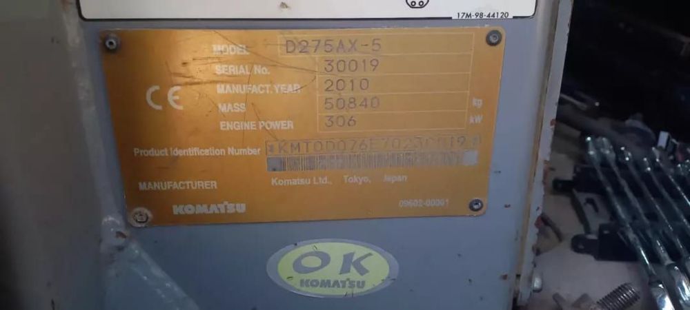 Бульдозер Kamatsu -D275AX-5
