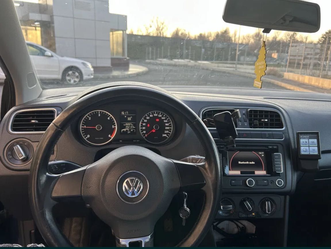 Volkswagen POLO coupe blue motion 1.2 tdi 2010