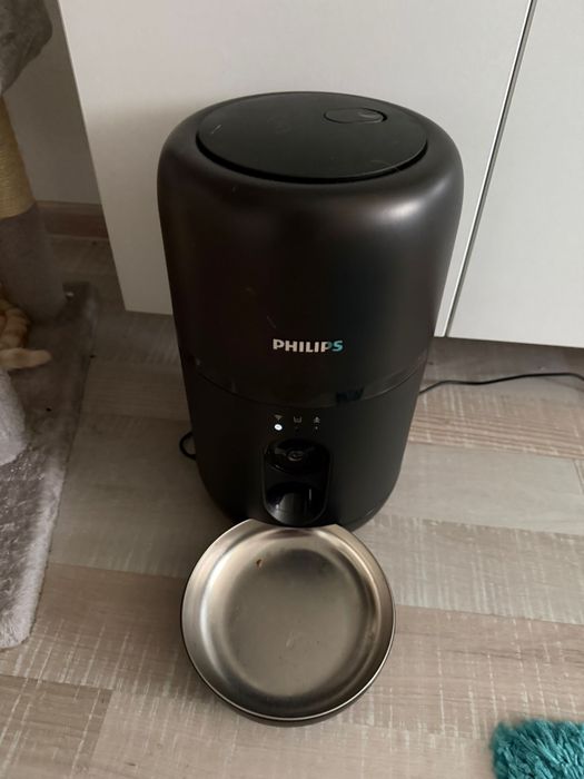Hranitor automat inteligent pentru animale Philips