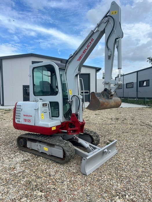 Miniexcavator takeuchi TB 125,2,8 T