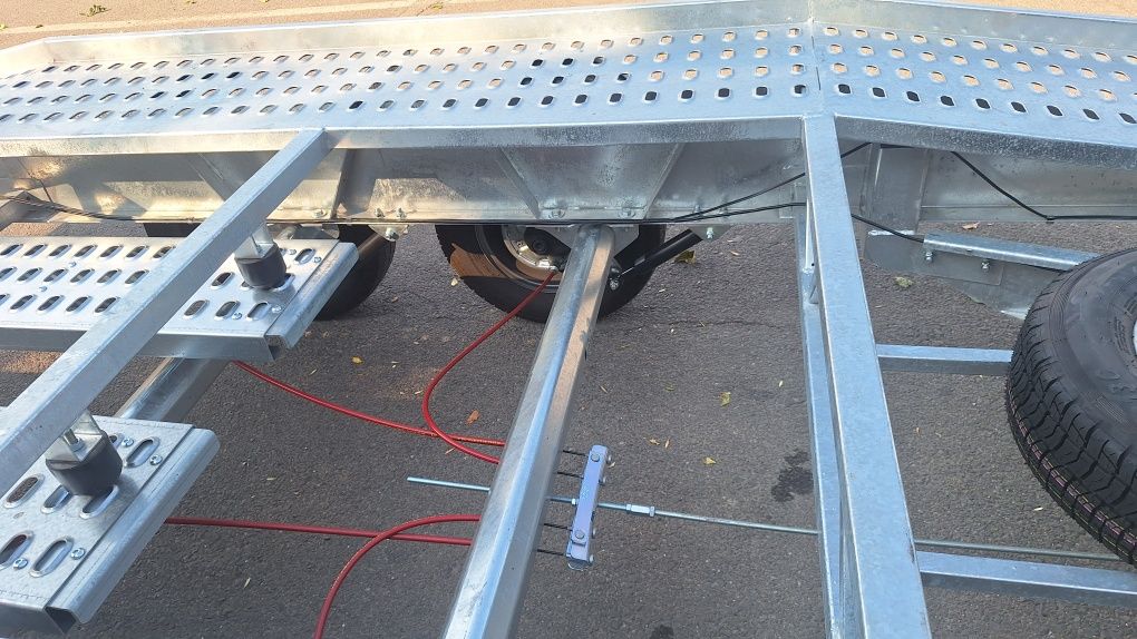 Inchiriere platforma 2000kg non stop