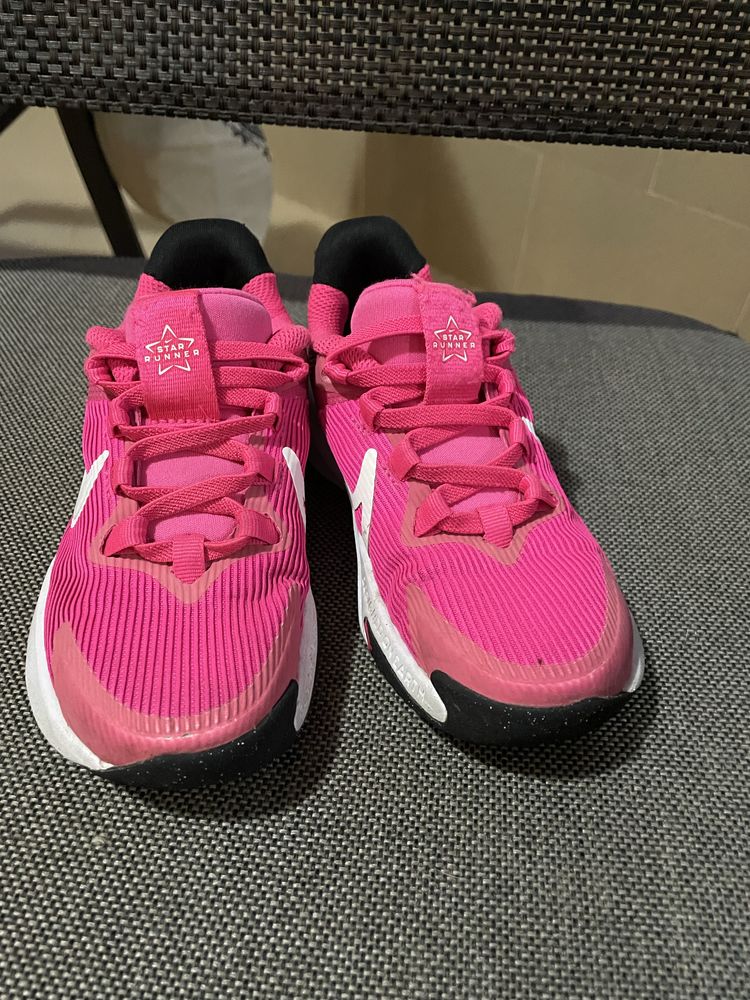 Детски маратонки Nike момиче 27.5