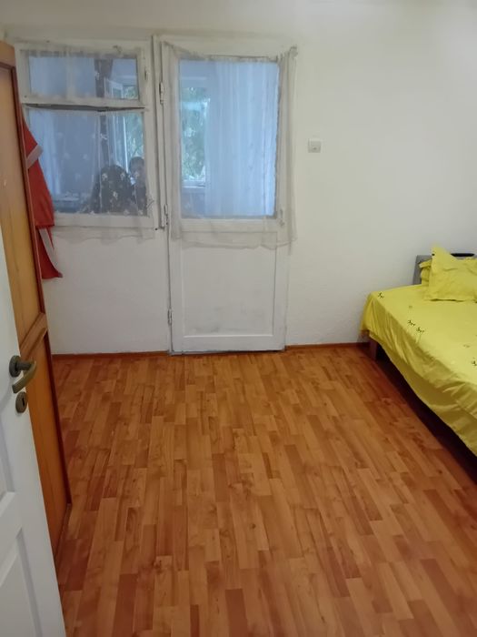 Garsoniera de vânzare