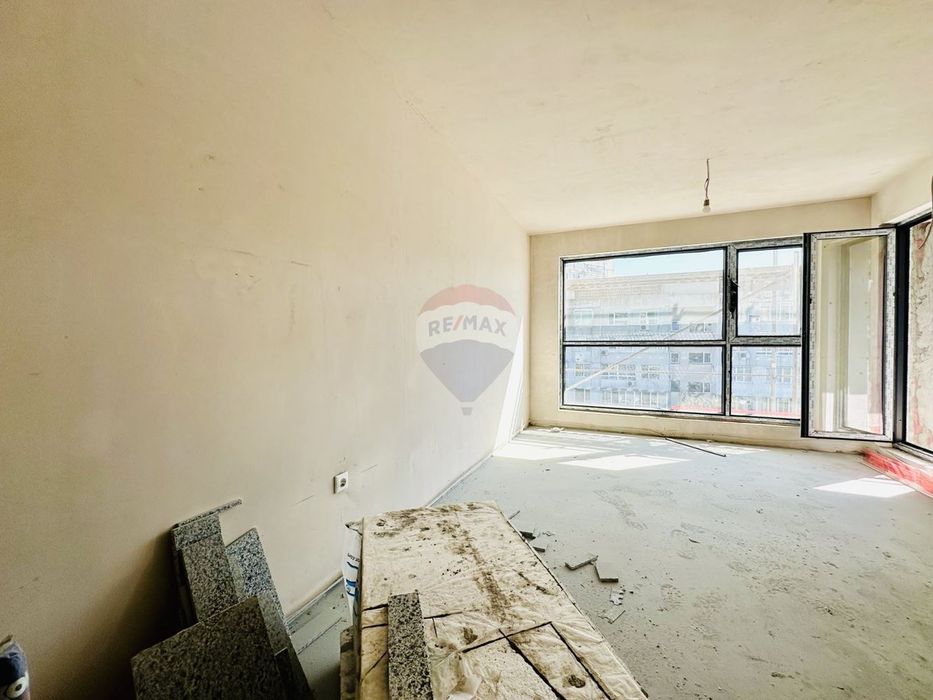 Продава се Двустаен апартамент в Варна, Чайка - 63 кв.м за 2524 €/кв.м - Снимка #3