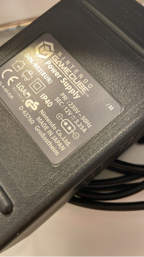 Controller Gamecube, Sursa si Cablu Video