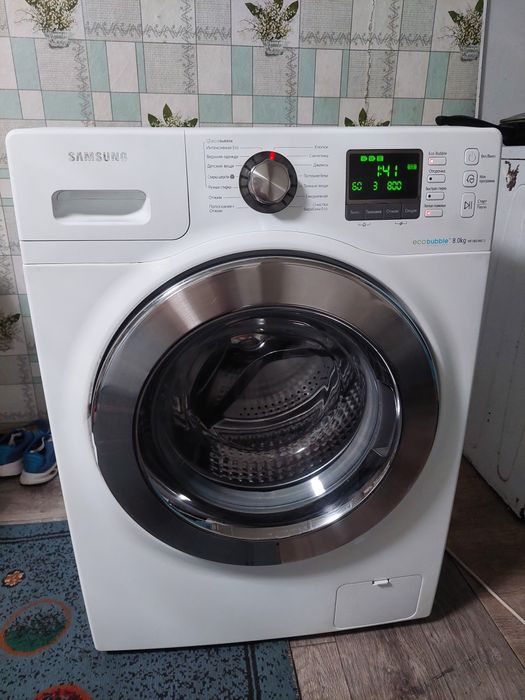 Стиральная машина продам
