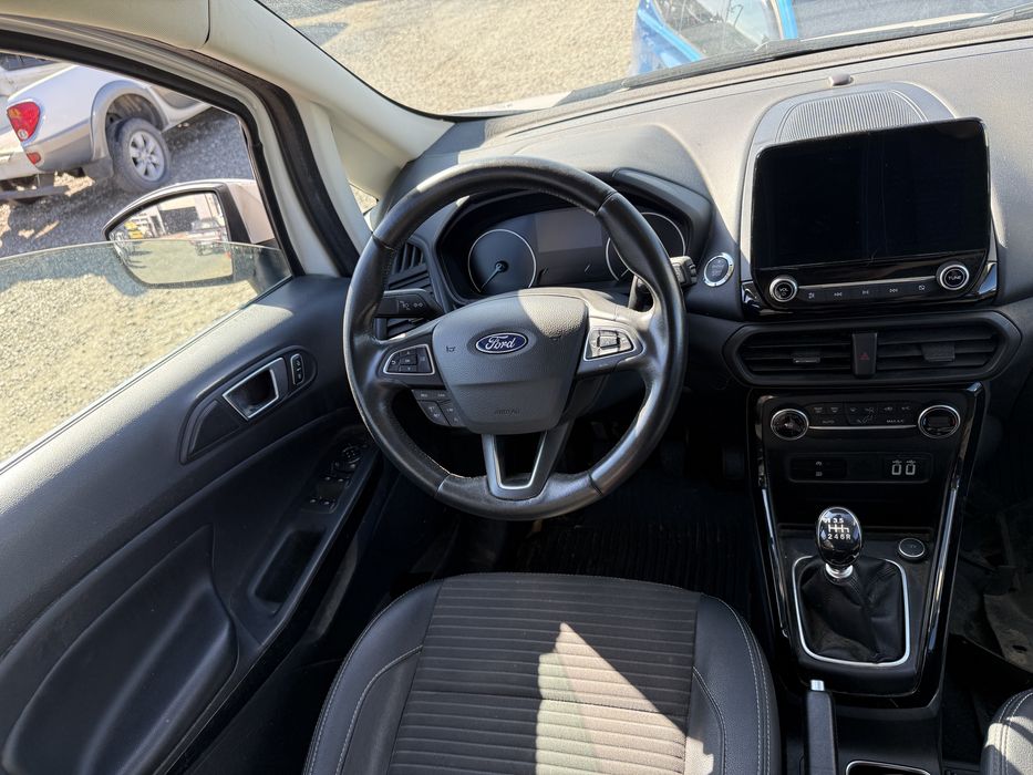 Ford Ecosport 2018 Avariat (3000)€