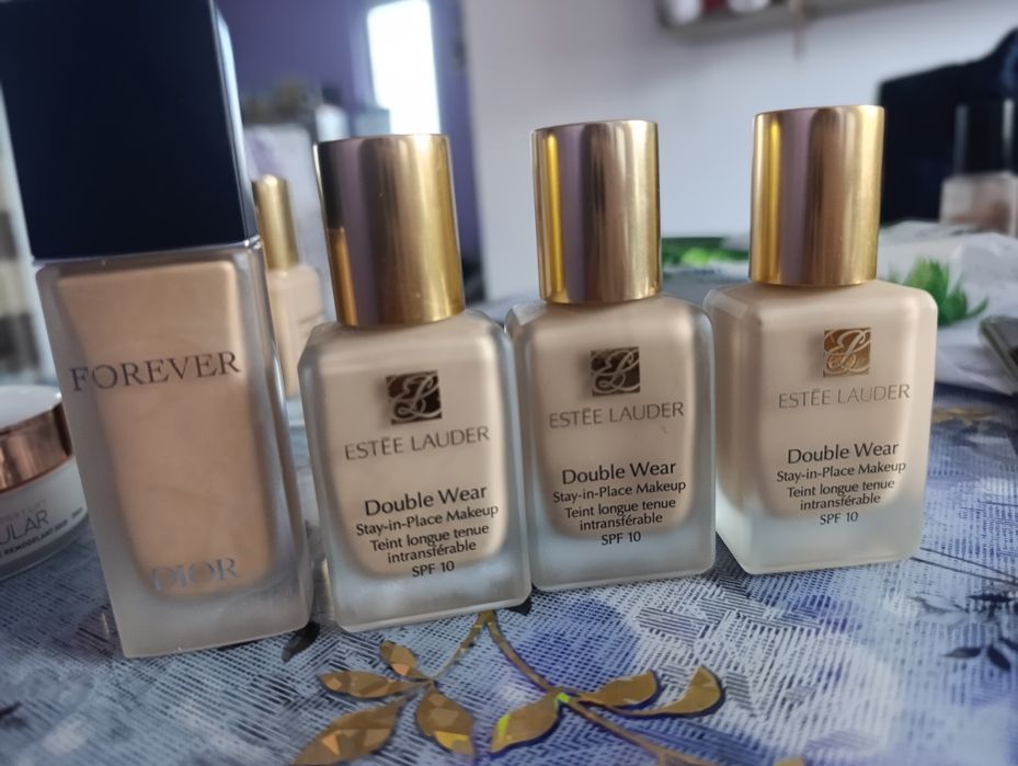 Fond de ten , prețul este pentru toate produsele.
