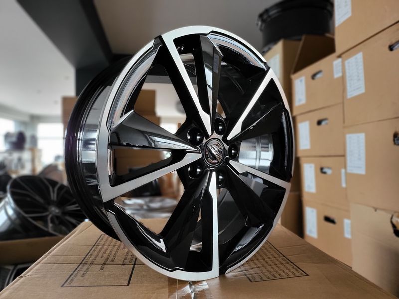 18цола Nissan 5x114.3 Нисан 5х114.3