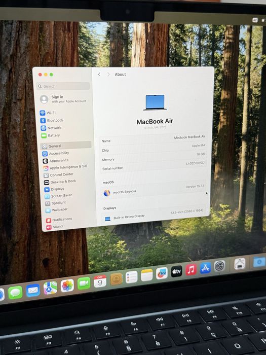 Macbook Air m4 Pret 3650 lei