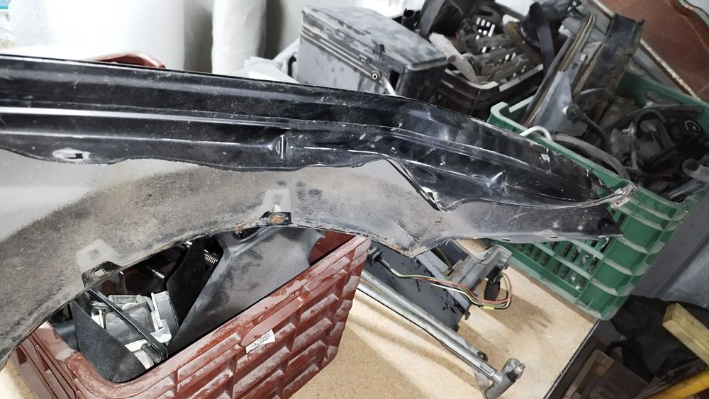 Chrysler Crossfire предни калници 2бр ,километраж ,стопове и др. части