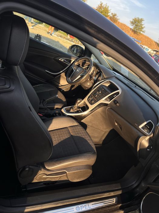Opel Astra GTC