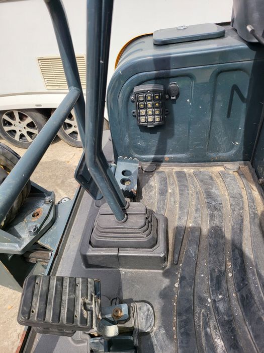 Excavator si miniexcavator