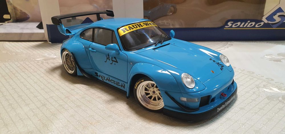 Machetă Porsche 993 RWB 1/18