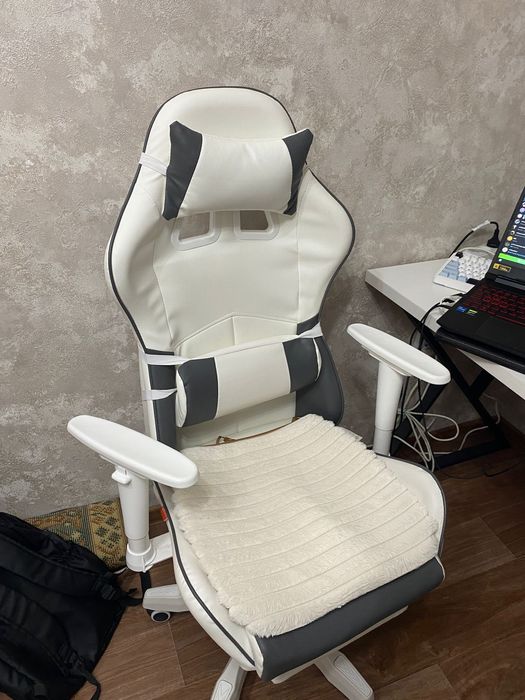 Продам компьютерное кресло