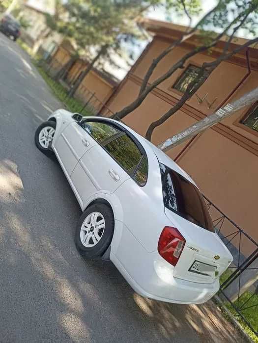 lasetti 1.8 avtomat 2009yil