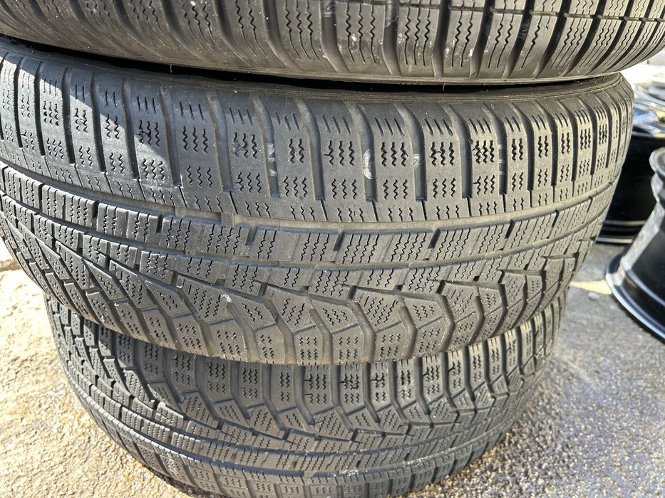 4 зимни гуми hankook  215 60 17