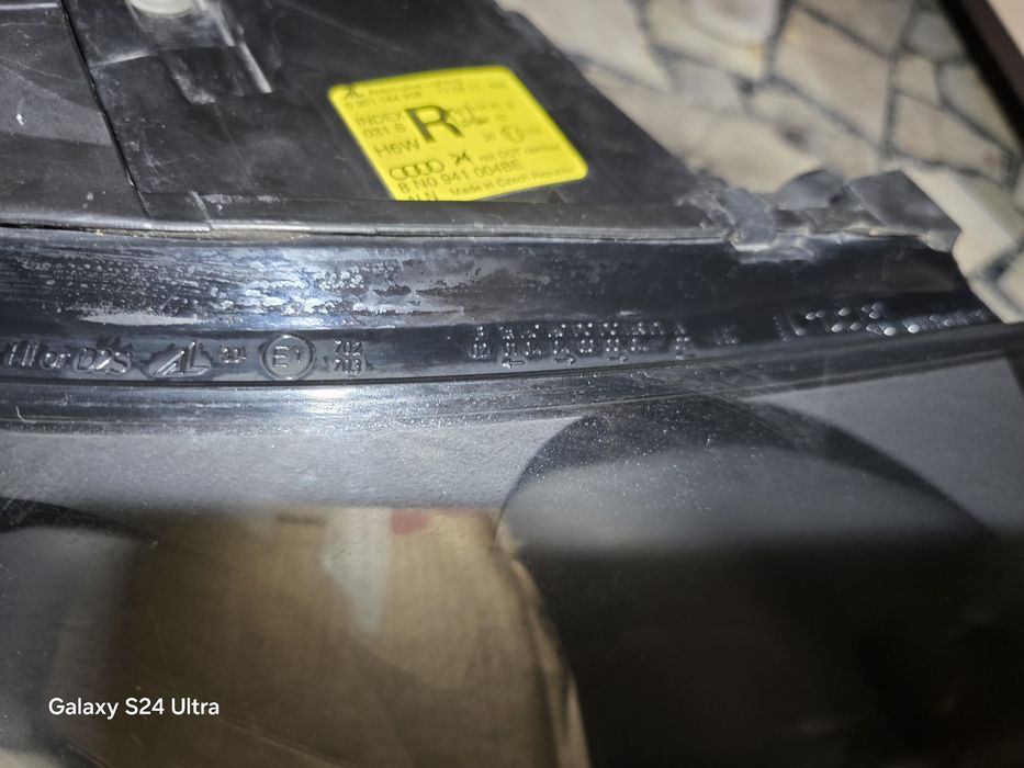 Десен фар за ауди тт