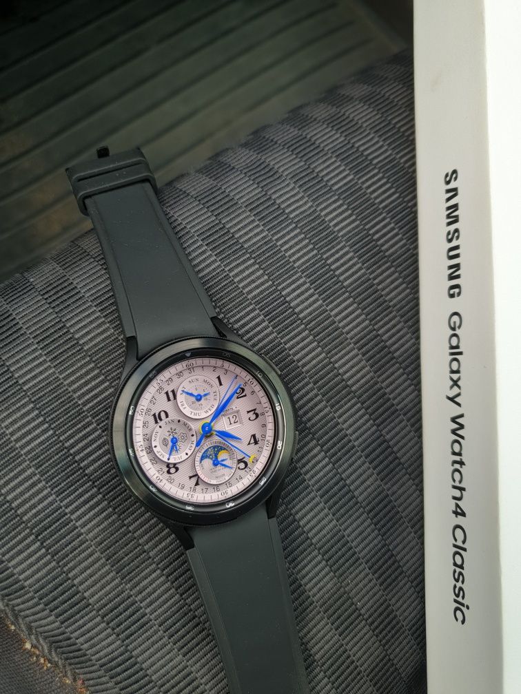 Продам смарт часы Samsung watch 4classic
