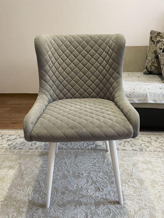 Стул для гостиной и кухни