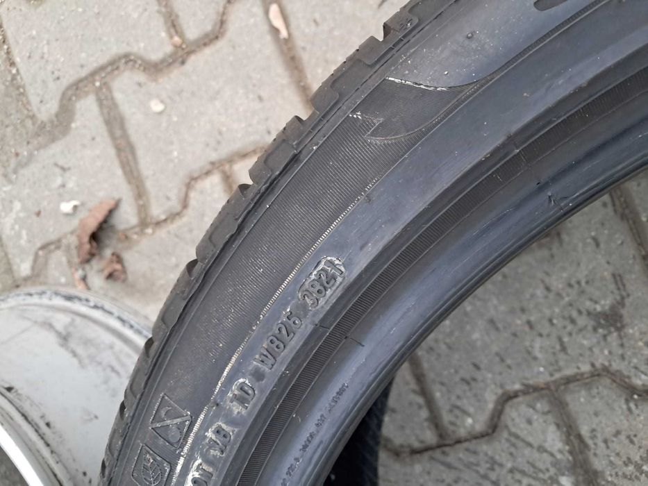 285 35 22 Anvelope iarna Pirelli Scorpion Winter