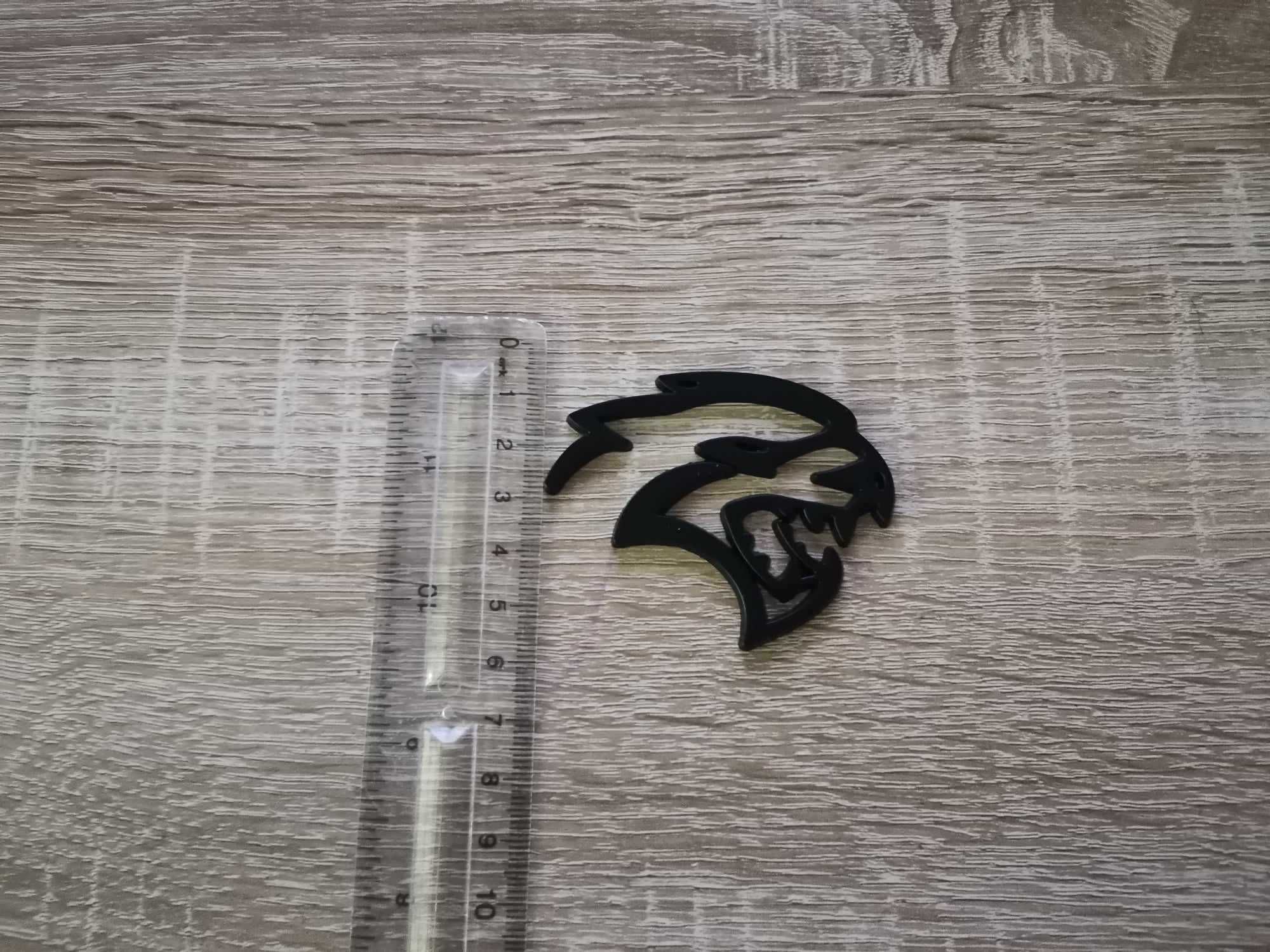 Hellcat лого черна емблема дясна