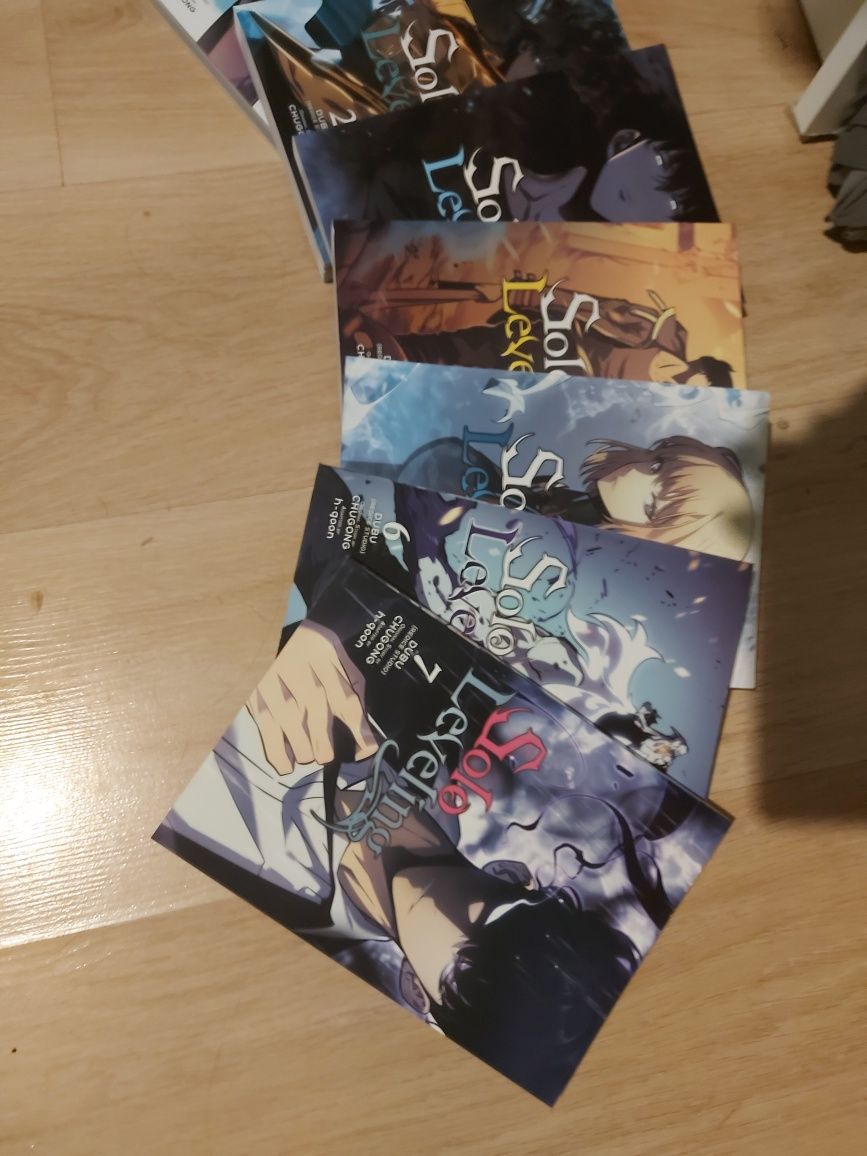 Solo leveling vol 1,2,5,7 manhua