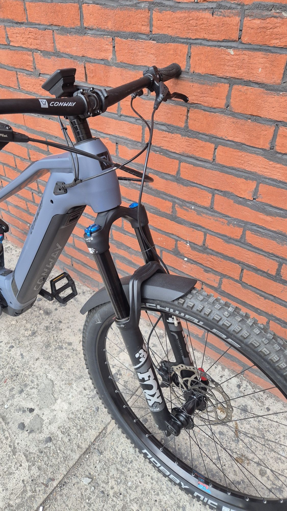 Електрически велосипед E Bike CONWAY XYRON S, BOSCH, КАПАРИРАН!