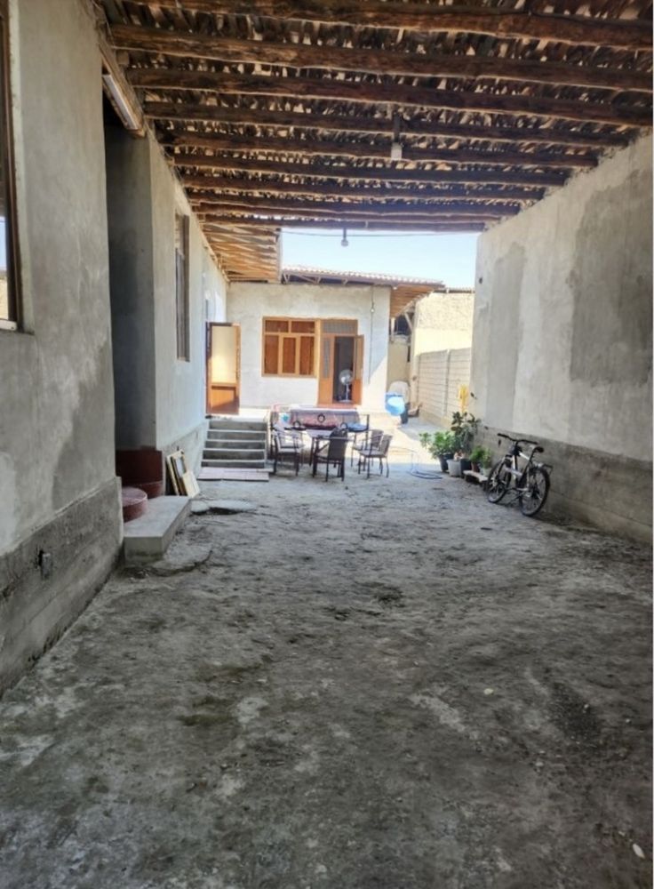 Hovli sotiladi fayzli honadon