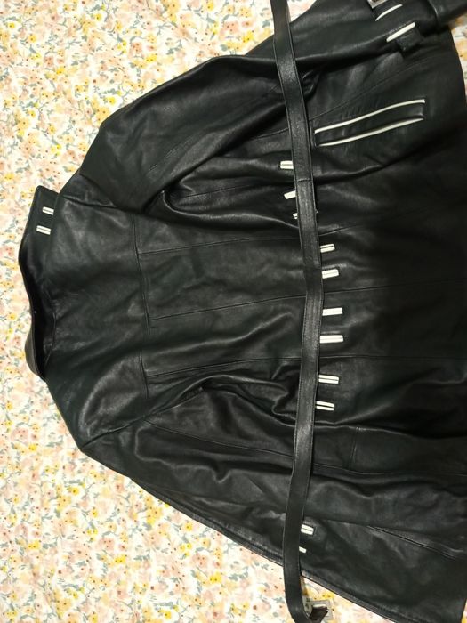 Черно кожено яке