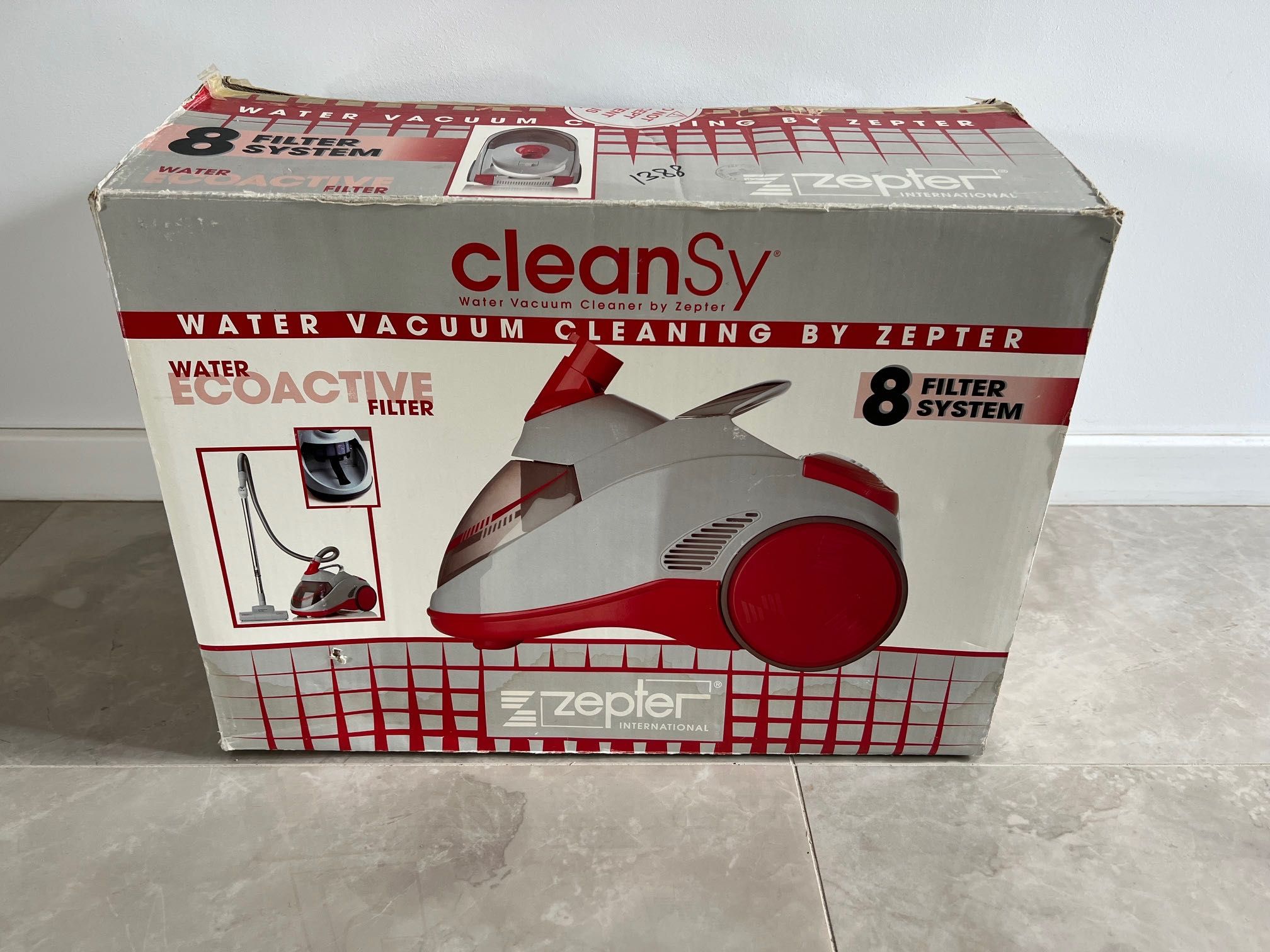 Aspirator cu filtrare prin apa Zepter Cleansy