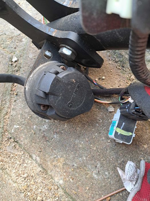 Теглич за Хюндай  i 30  hyunday и Kia Ceed VW CADDY TOURAN