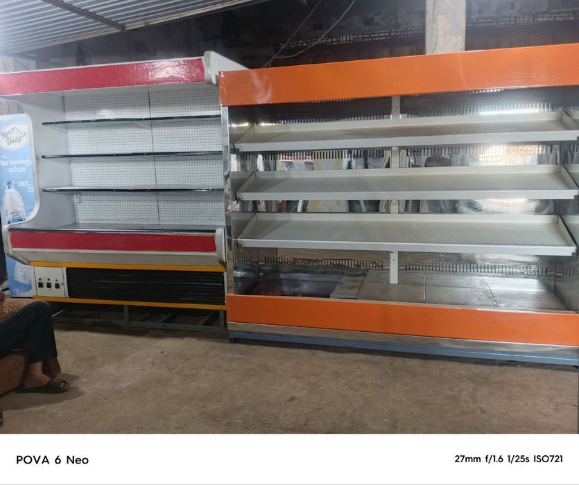 Ветрина холодильник Сотилади