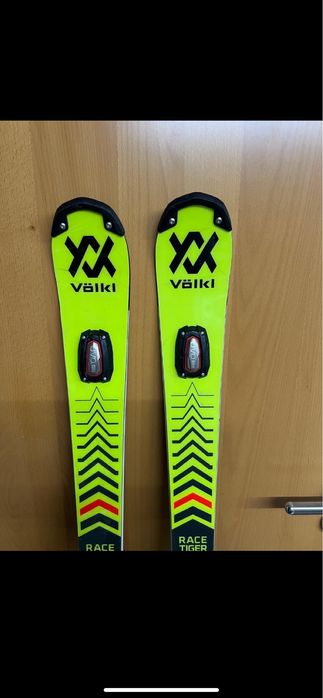 Volkl Racetiger FIS 157