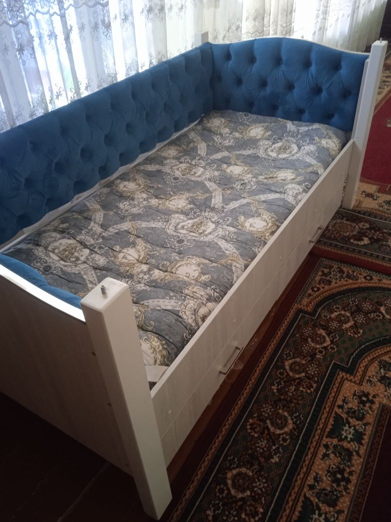 Кровать млдаенца