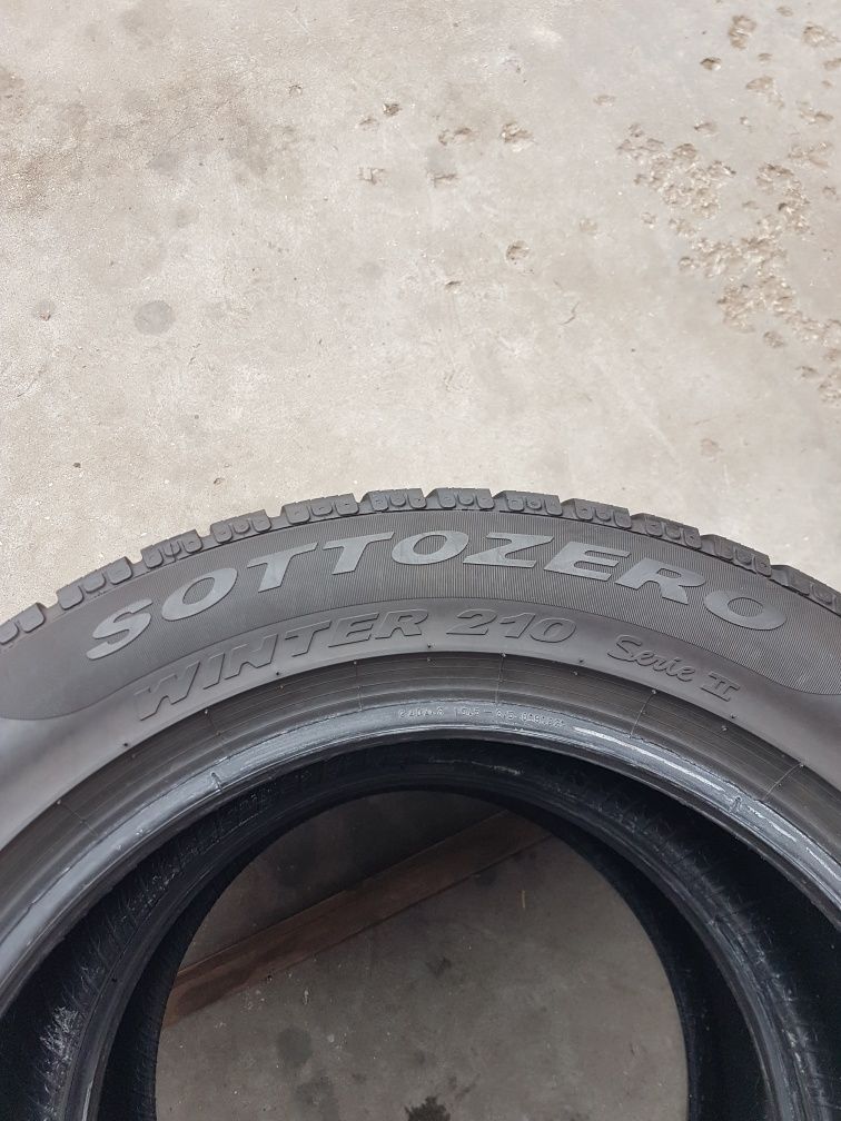 Зимни гуми 2 броя PIRELLI SottoZero 205 60 R16 дот 3318