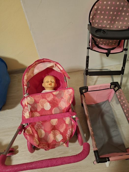 Колички за кукли, легло и столче за хранене