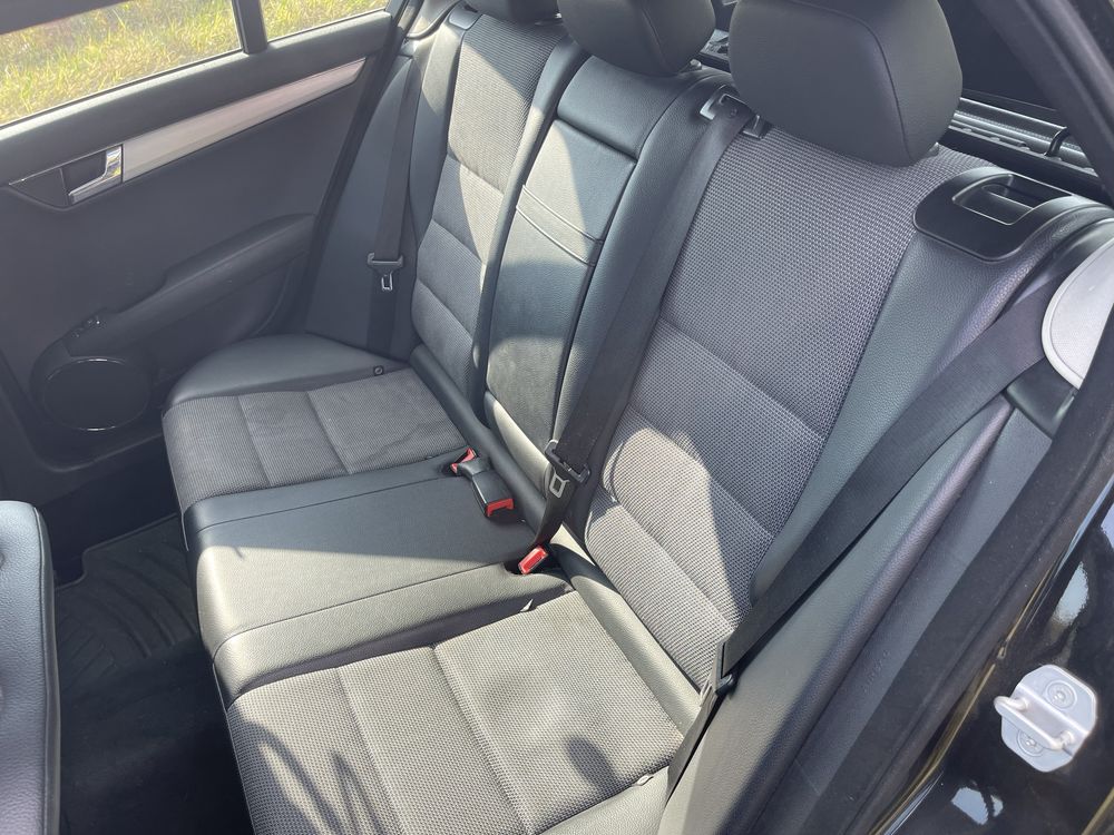 Салон за Mercedes w204 комби