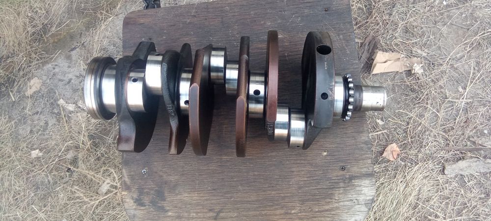 Коленвал Ауди а6с5