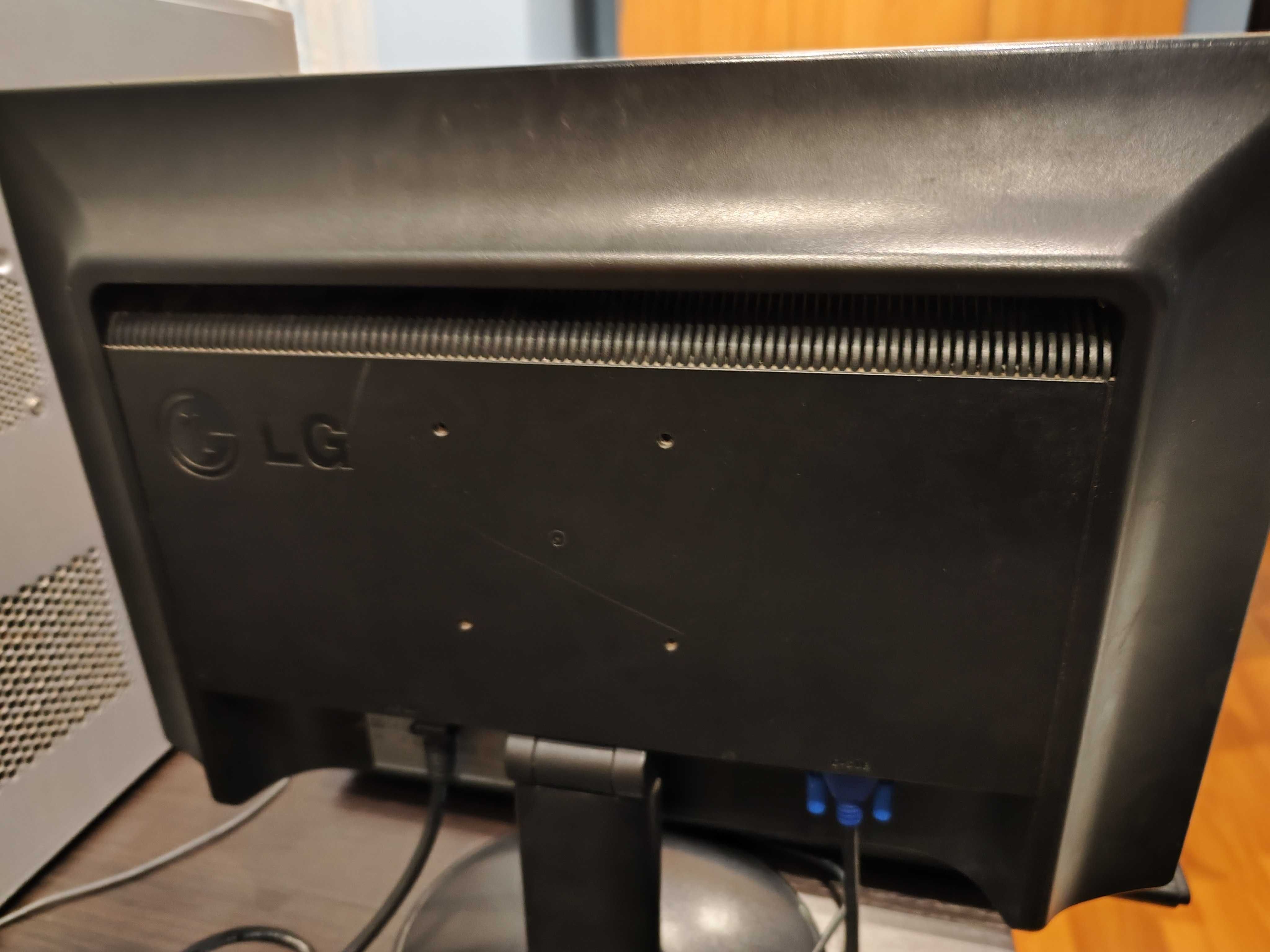 Monitor LG 19 Inch 1440x900