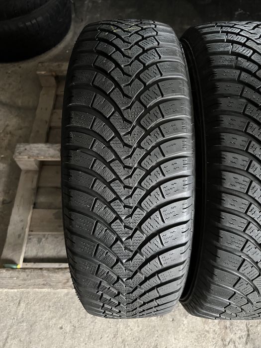 2 anvelope de iarna 215/65/16 falken 6.7 mm 2022!